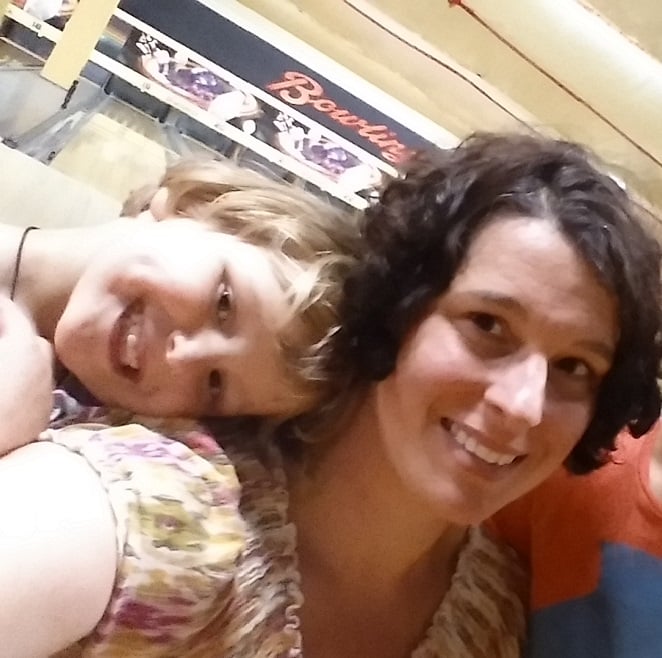 mom bowling with kids