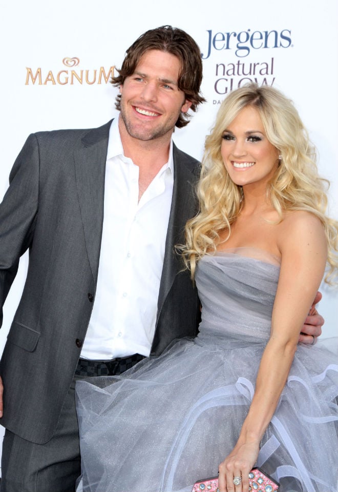Carrie Underwood pregnant 2014