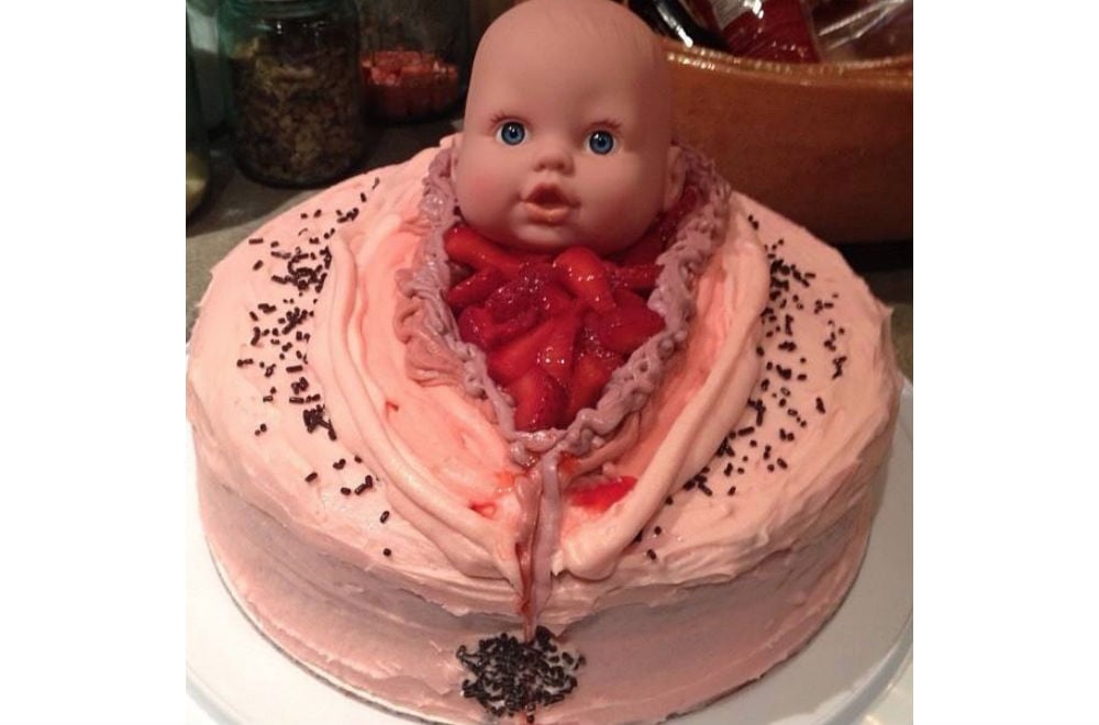 17 creepiest baby shower cakes