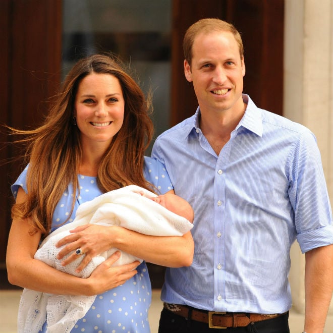 Prince William and Kate Middleton introduce Prince George to the world outside the hospital