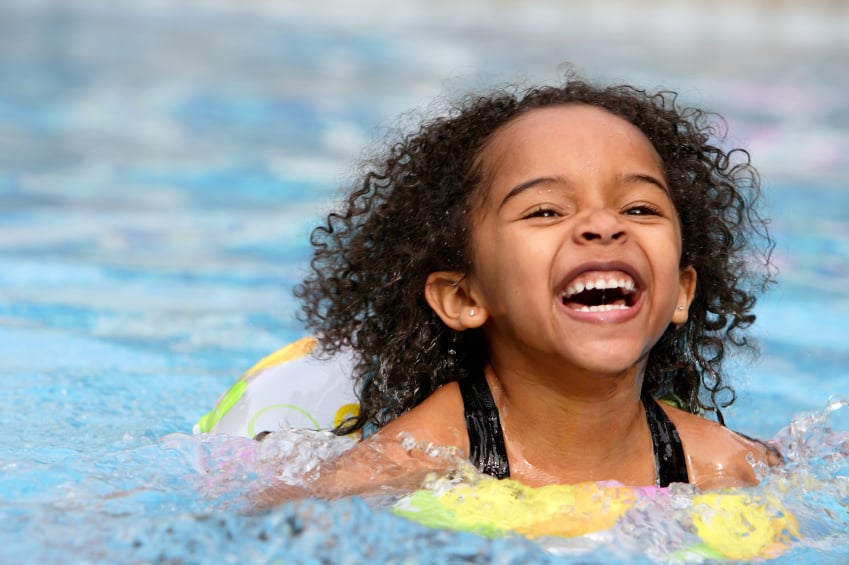 5 fun and easy games that teach your kids how to swim ...
