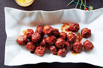plate of saucy meatballs
