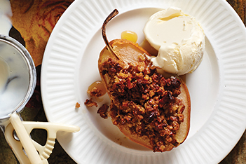 Baked Pears With Honey Crumble