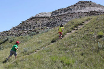 7 cool family activities to do in the Alberta Badlands