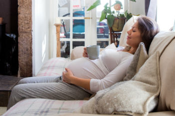 6 caffeine alternatives that are safer during pregnancy