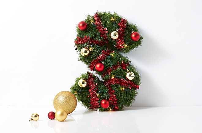 Make a monogrammed wreath