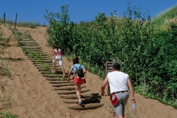 4 family-friendly hiking trails in Manitoba