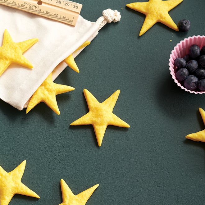 Cheesy Gold Star Crackers