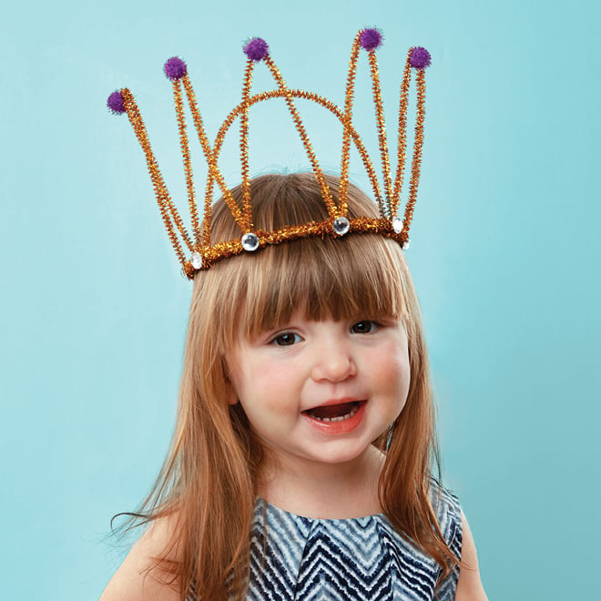 Pipe cleaner crowns