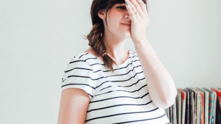Pregnant woman embarrassed and wondering how long to hemorrhoids last