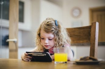 What screens are doing to your kids? eyes