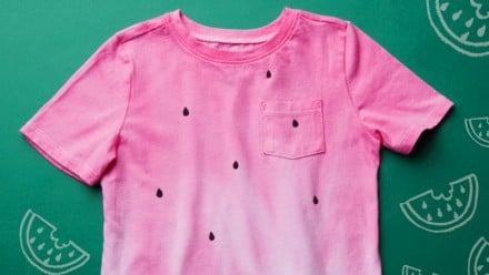How to make a dip-dyed watermelon T-shirt