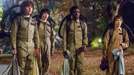 Photo of the main characters in the Netflix show Stranger thing, four boys gasping at something they are looking at in the night