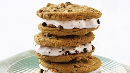 Stack of chocolate cookies with marshmallow fluff in the middle