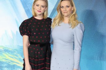 Reese Witherspoon and her daughter Ava on the red carpet