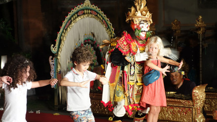 Salomon family dancing in Bali