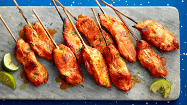 tray with chicken skewers