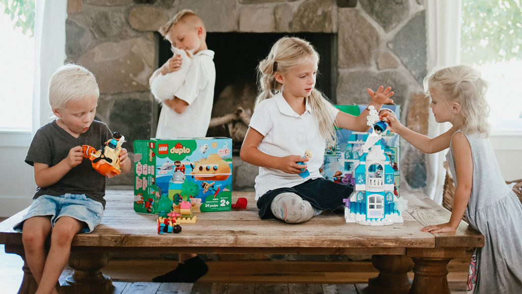 Michele Philip's kids develop sibling bonding in real time playing with LEGO Duplo sets