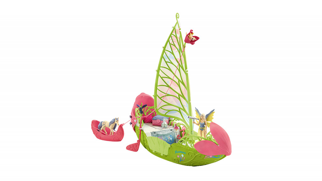 Sera's magical fairy boat with unicorn