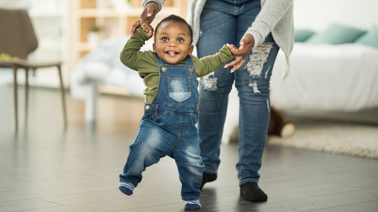 how old are babies when they walk