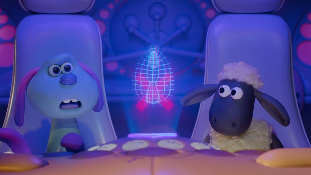 a sheep and an alien control a spaceship