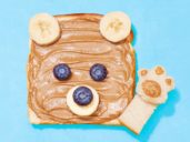 toast decorated like a bear
