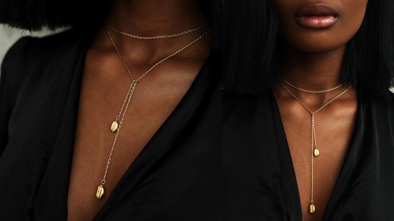 women wearing chain necklace