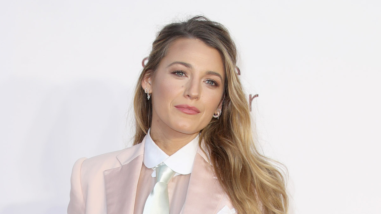 Blake Lively calls out how ?f*cking scary’ it is when paps stalk her kids