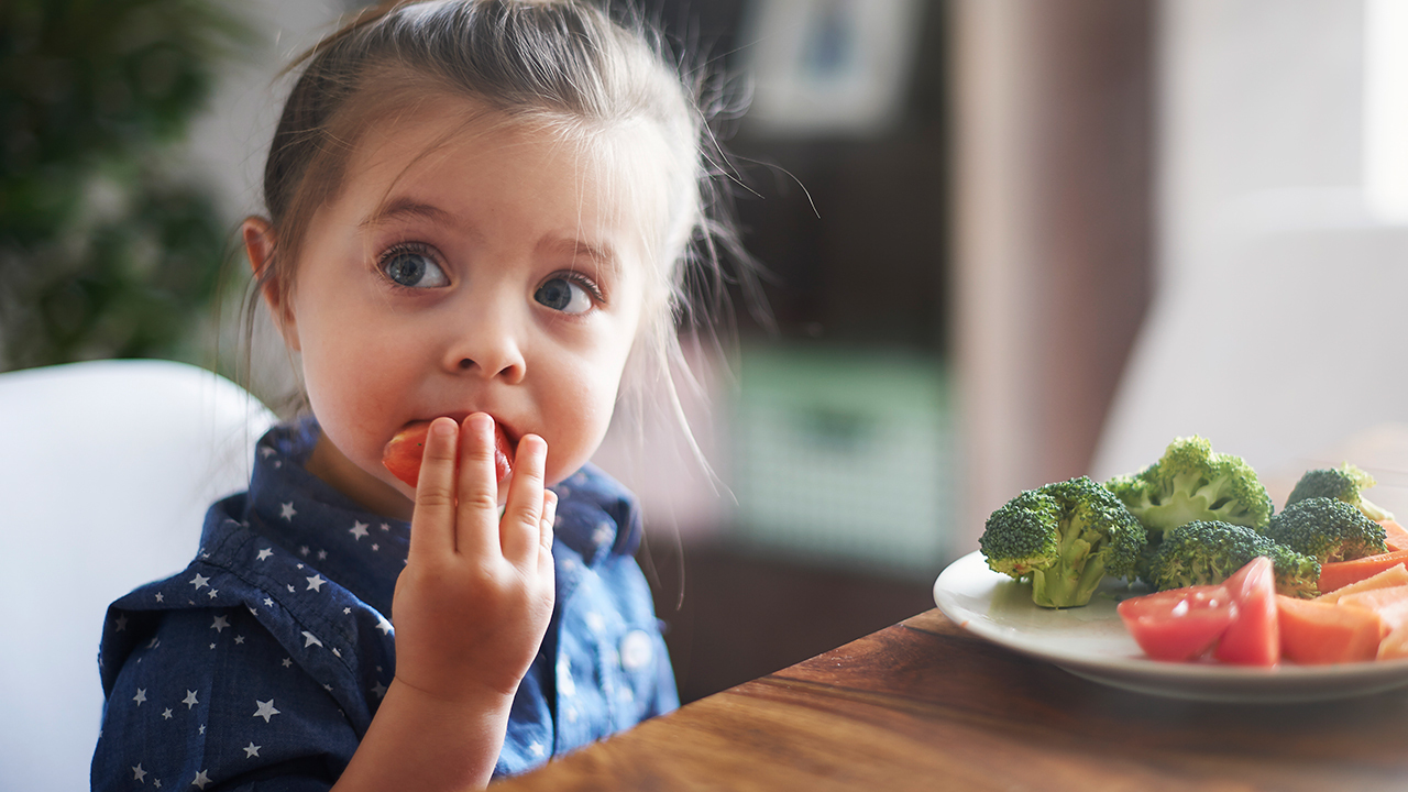 5 ways to make sure your kid is getting enough fruit and veg in their diet