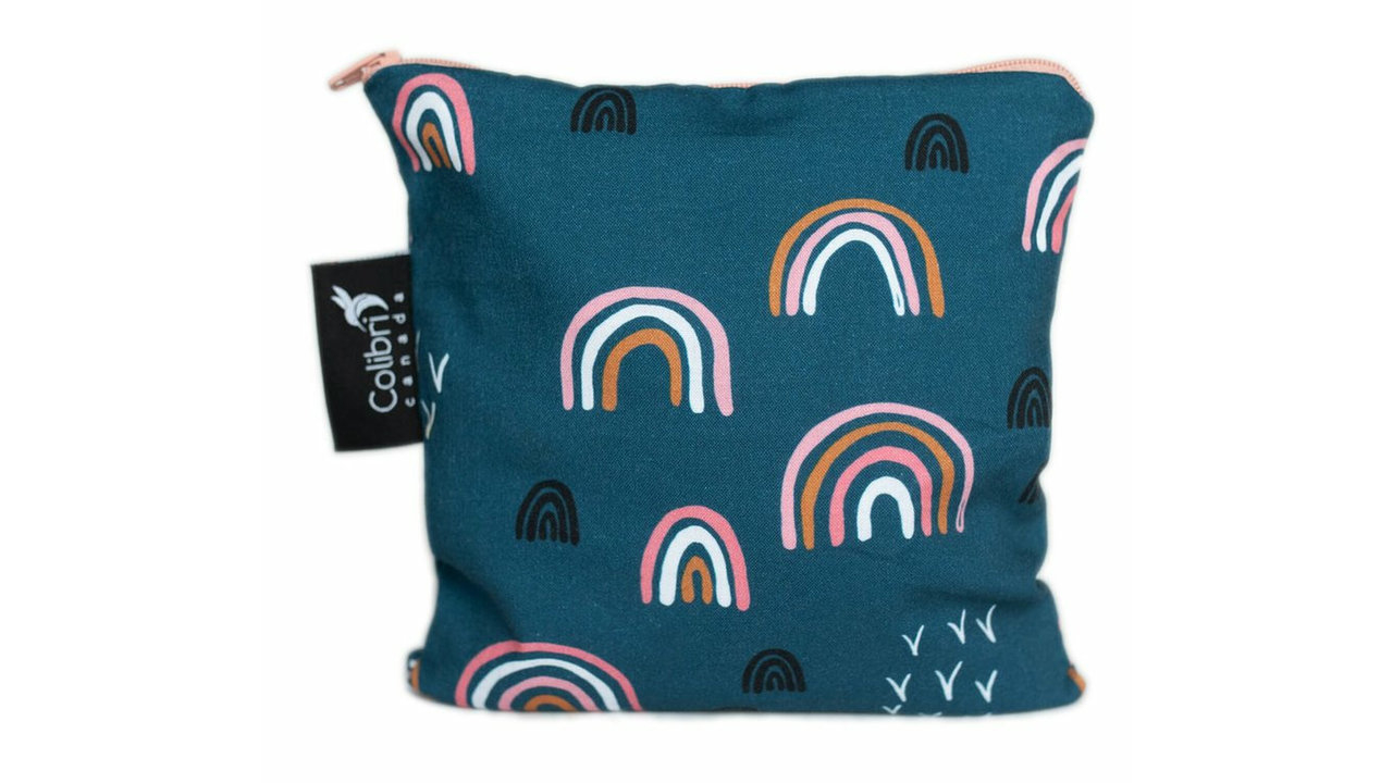 Blue reusable sandwich bag with rainbows and pink zipper