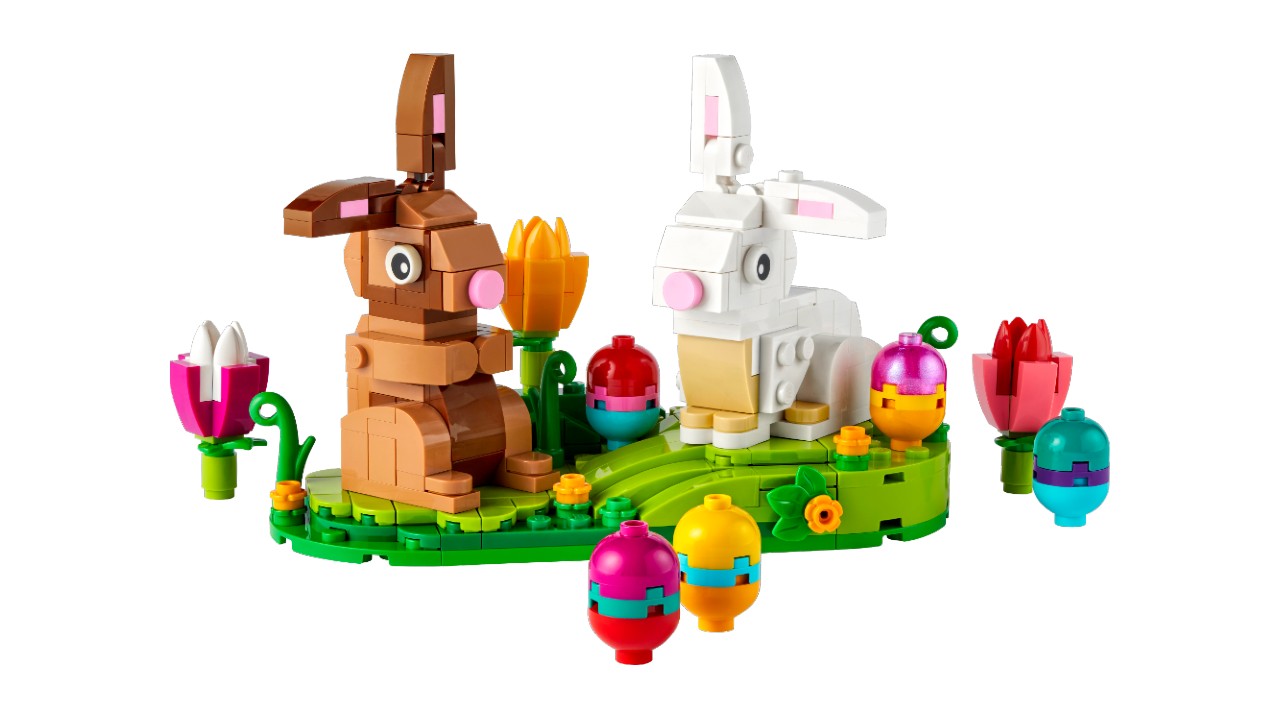 Lego Easter set with a brown rabbit, a white rabbit, tulips and grass